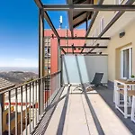 Summit Apartment *